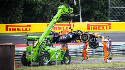 Checo Pérez sufrió un accidente en las prácticas del GP de Hungría en 2023