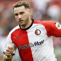 Arne Slot, hoy en Liverpool y lejos del Feyenoord, se acordó de Santiago Giménez y se deshizo en elogios