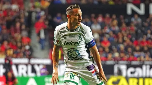 Andrés Guardado se mantiene en actividad en el Club León