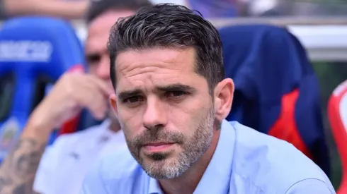 Los 3 candidatos a reemplazar a Fernando Gago en Chivas ante una posible salida del DT