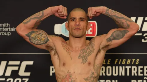 Alex Pereira tiene todo listo para exponer su corona de los semipesados en UFC 307.