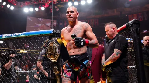 Alex Pereira noqueó a Khalil Rountree Jr. en UFC 307 para seguir siendo campeón.