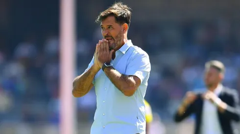 El entrenador argentino tiene contrato con el conjunto universitario hasta fin de año.