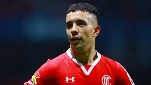 Peñarol quiere quedarse con Leo Fernández