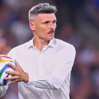 Fernando Ortiz pretende a dos futbolistas del América para dejar salir a Jordan Carrillo de Santos Laguna