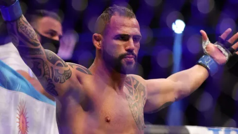 Santiago Ponzinibbio se enfrentó a Carlston Harris en la primera cartelera del año de UFC.