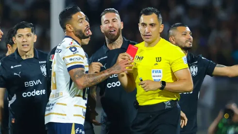 Sergio Ramos fue expulsado por el juez ante Pumas.