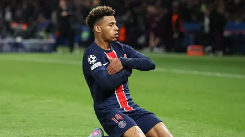 Désiré Doué no es titular contra Aston Villa