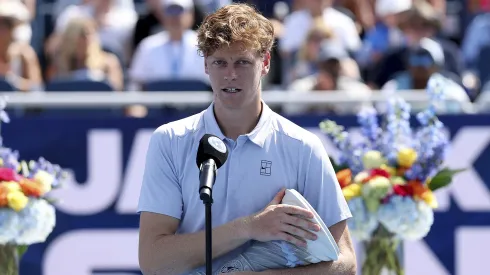 Jannik Sinner tuvo que abandonar en la final de Cincinnati