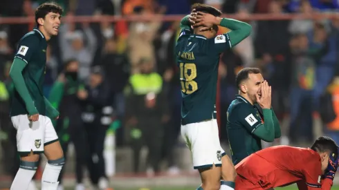 Los jugadores de Bolivia se muestran incrédulos luego de haber logrado acceder al repechaje.