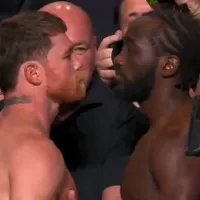 Así fue el último cara a cara de Canelo Álvarez y Terence Crawford: pocas palabras y mucha tensión