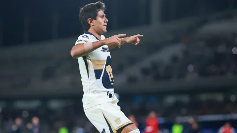 Macías anotó para Pumas por segundo partido consecutivo.