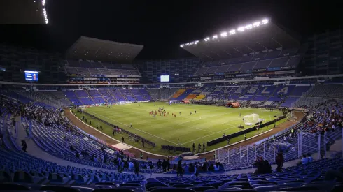 El juego entre Puebla y Chivas está demorado.