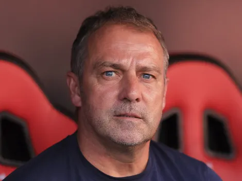 ¿Por qué Hansi Flick no está en la banca en Real Madrid vs. Barcelona?