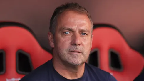 Hansi Flick no está en la banca ante Real Madrid