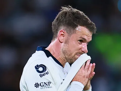 Polémica en Pumas: José Ramón Fernández lanza fuerte crítica a Aaron Ramsey