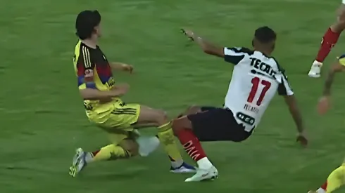 Jesús Corona y una entrada fatal sobre Reyes.