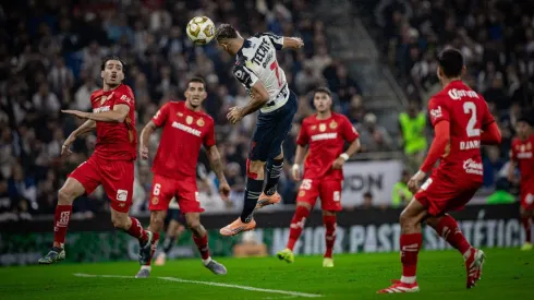 Berterame y otro cabezazo consagrador en Rayados.