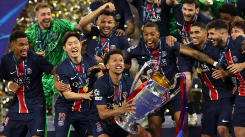 PSG quiere continuar levantando trofeos.
