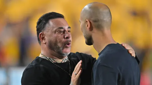 De Mohamed y Pizarro sale el DT campeón del Apertura.