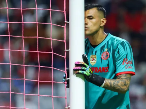 El grosero error de Luis García en el gol de Fernando Gorriaran de Tigres ante Toluca