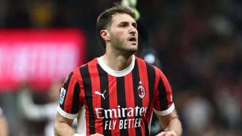 Santiago Giménez envió su primer mensaje luego de ser operado