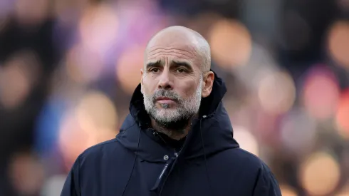 Pep Guardiola advierte a los futbolistas del Manchester City.