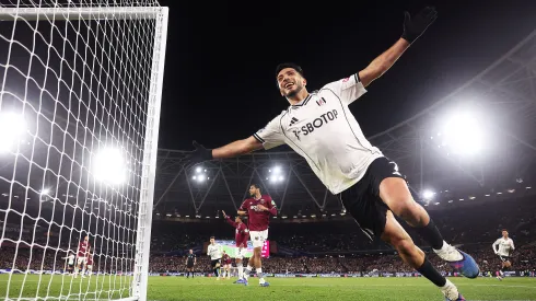 Raúl Jiménez cerca de los goles de Chicharito Hernández en Europa