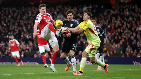 Arsenal golea al Aston Villa