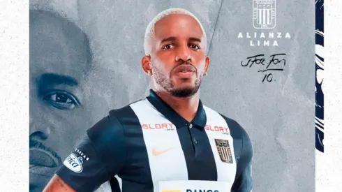 Jefferson Farfán volvió a Alianza Lima luego de 17 años.