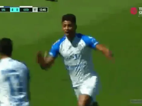 Solo hace golazos: Wilder Cartagena metió pepaza de larga distancia con Godoy Cruz