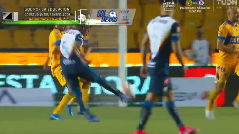 Pedro Aquino es el mediocampista titular de América.