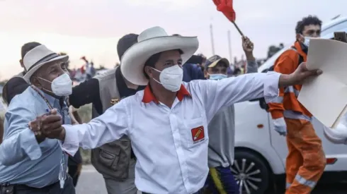 La información la dio a conocer la cuenta de Twitter del partido Perú Libre.