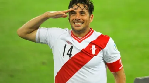 Claudio Pizarro fue uno de los primeros que subió su imagen.