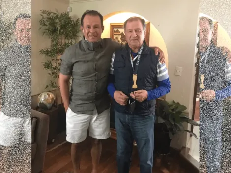 Juan Reynoso compartió medalla de campeón con su maestro en México