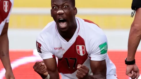 Luis Advíncula en la órbita de Boca Juniors