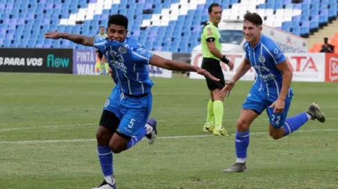 Wilder Cartagena supo meter golazos en Godoy Cruz de Mendoza.