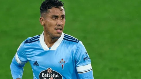 Celebra Celta de Vigo: Renato Tapia trabajó sin problemas a la par del equipo de Eduardo 'Chacho' Coudet