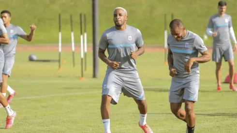 Le falta un poco aún: Jefferson Farfán no jugará el clásico ante Universitario de Deportes