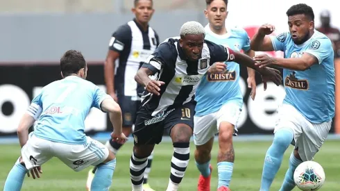 Jefferson Farfán seguramente entre en los minutos finales del partido.