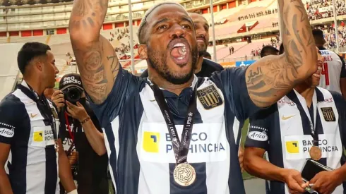 Jefferson Farfán emocionado: "Este equipo es una familia y todos somos campeones"