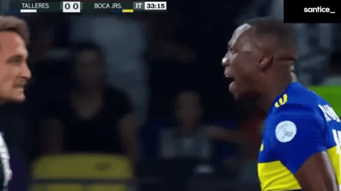 Luis Advíncula le metió mucha actitud a la final del club de la Boca.