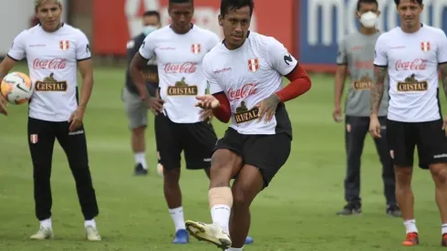 Renato Tapia es un convocado fijo para Ricardo Gareca.