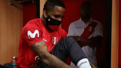 ¿Cuál fue el motivo de la ausencia de Jefferson Farfán en los entrenamientos?