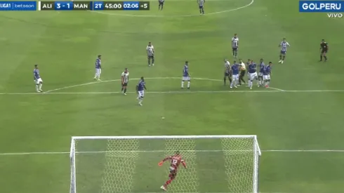 El chaval frotó la lámpara: Cristian Benavente de tiro libre anota un soberbio 'golazo'