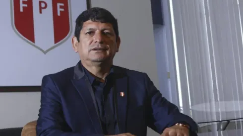 Agustín Lozano, presidente de la Federación Peruana de Fútbol. (Foto: Twitter Selección Peruana)