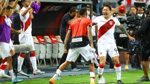 Selección Peruana tras vencer a Paraguay por las Eliminatorias Sudamericanas. (Foto: Getty Images)