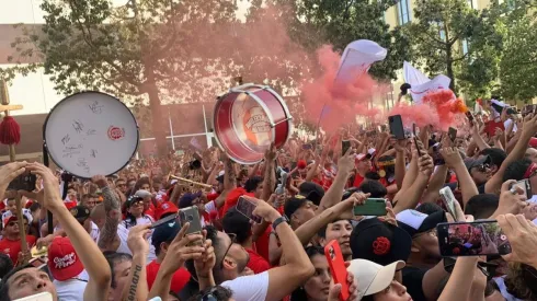 Así fue el banderazo de los hinchas de la Selección Peruana previo al amistoso ante Nueva Zelanda. Foto: El Comercio