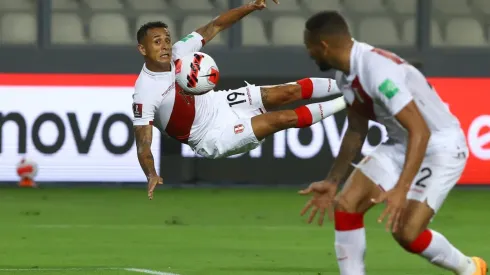 Yotún no pudo terminar el entrenamiento de este jueves