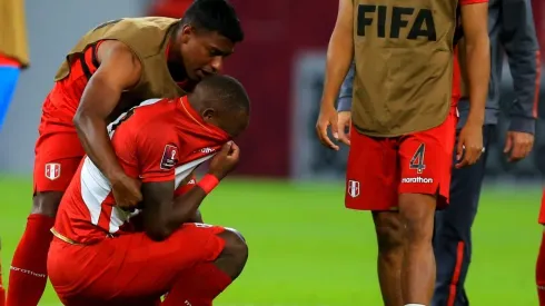 Primera consecuencia: Luis Advíncula renunció a la selección, pero luego borró el mensaje. (Foto: Getty Images)